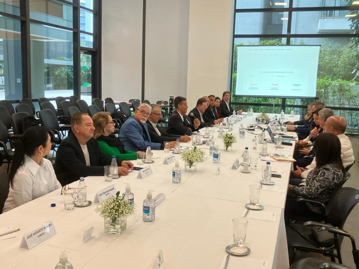 30062025_Mesa Contec Fenaban_Saúde 01