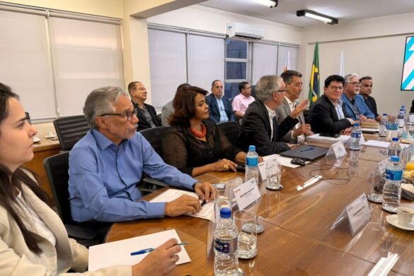 08102025 CEBNN CONTEC reunida com a FENABAN em Brasília 04