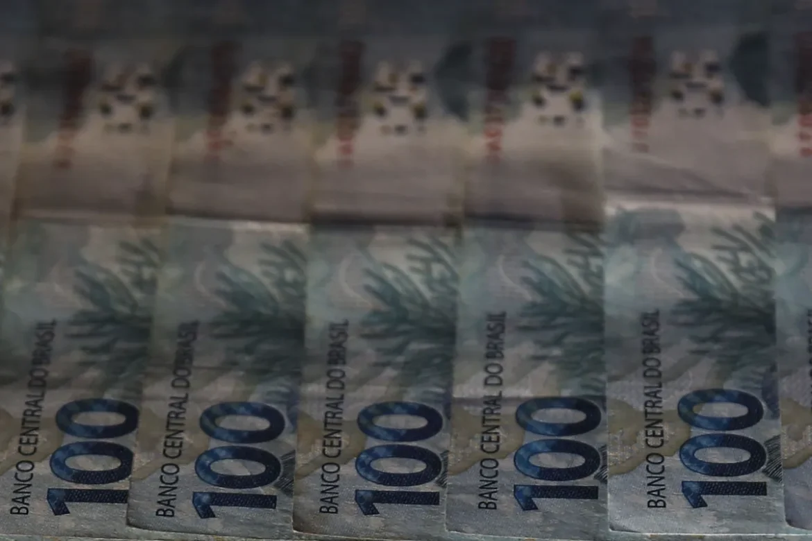 real_moedadinheiro_jfcrz_abr_1701220044_1-foto-josé-cruz-agência brasil